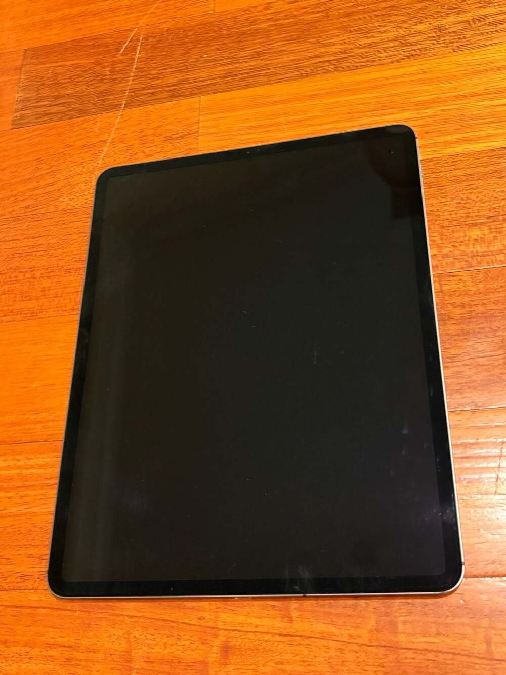 Apple iPad Pro 12.9” 3rd Gen 64GB Unlocked Wi-Fi + Cellular A2014 Tested